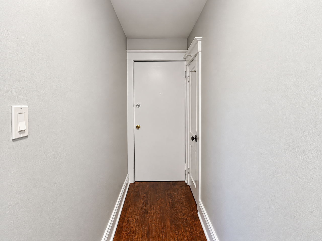 624 Main Street East #18 - Photo 5 of 10