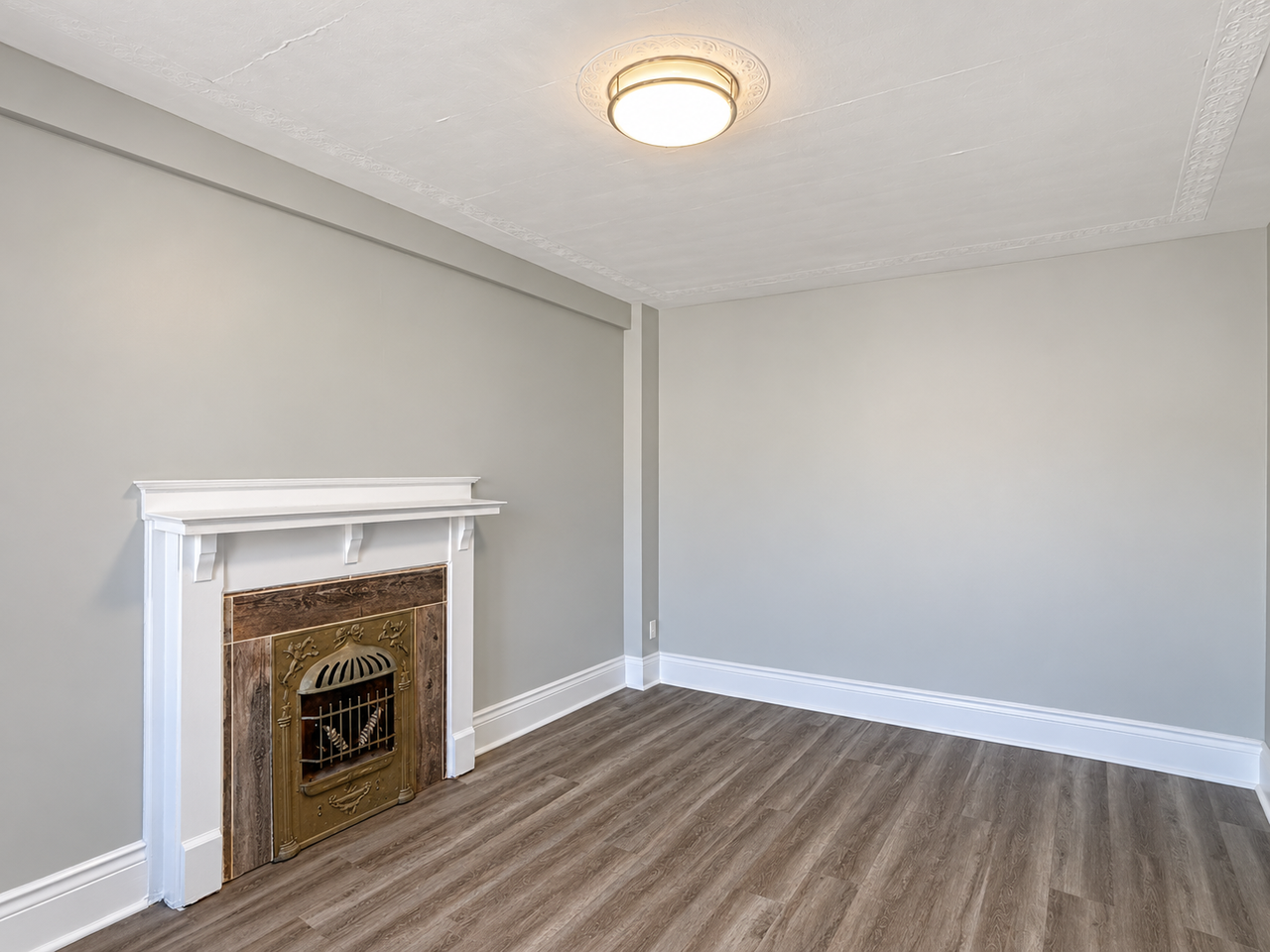 624 Main Street East #18 - Photo 2 of 10