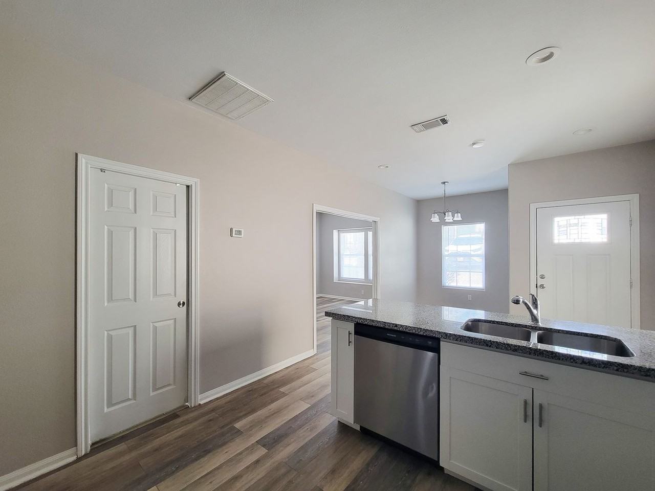 16917 Glenheath - Photo 5 of 27