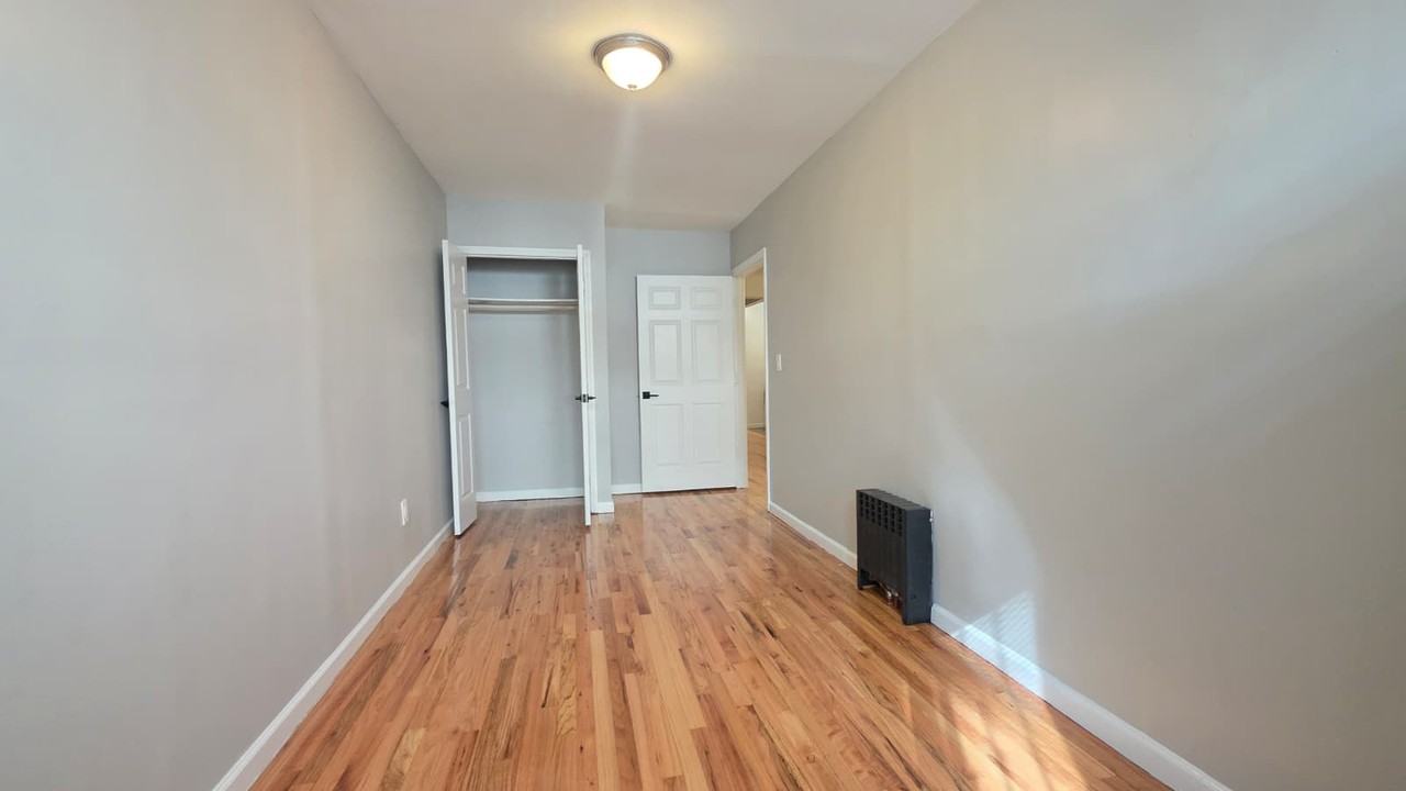 1013 East 156th Street #1 - Photo 4 of 9