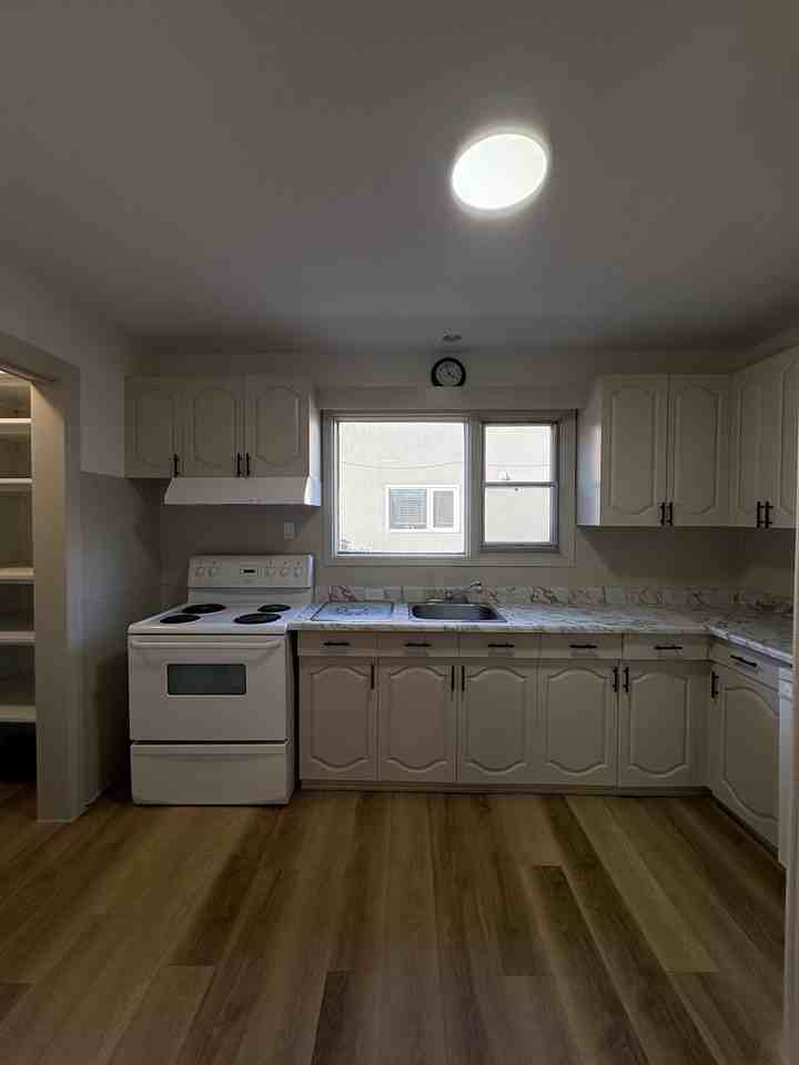 213 Harper Ave - Photo 6 of 18