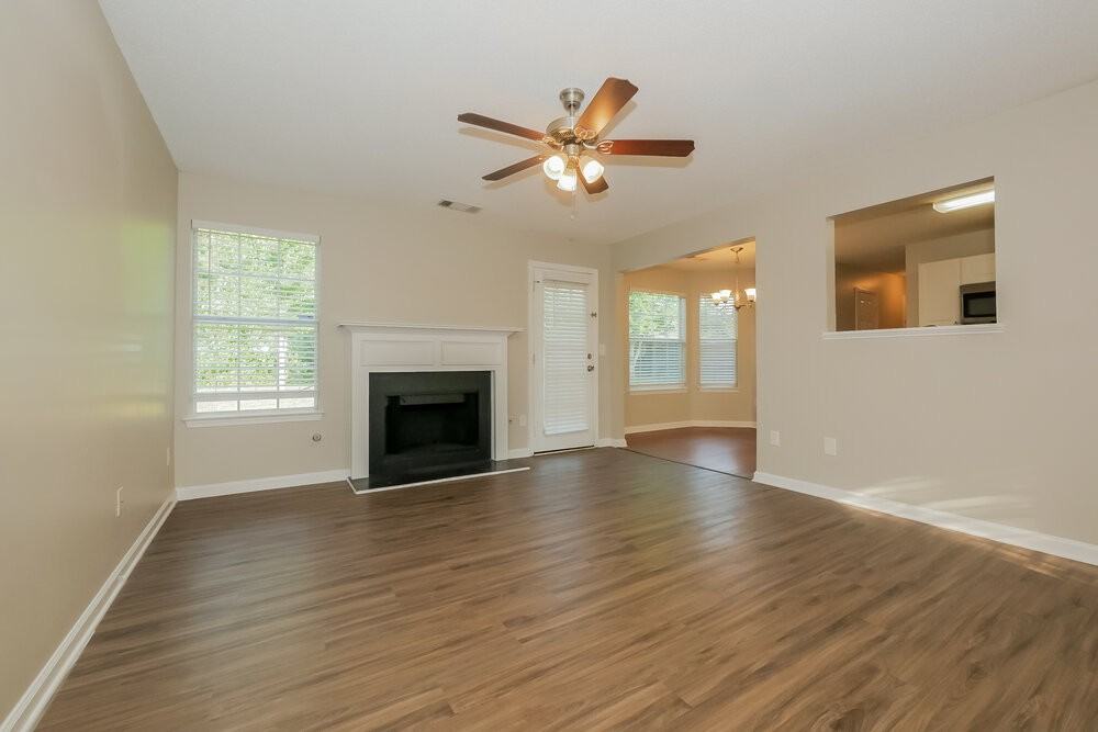 1533 Gunstock Ct - Photo 6 of 17