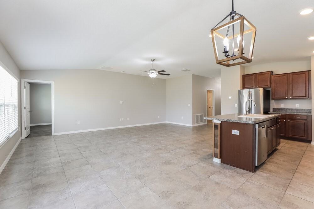 7005 Trent Creek Dr - Photo 5 of 16