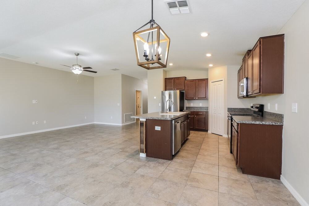 7005 Trent Creek Dr - Photo 6 of 16