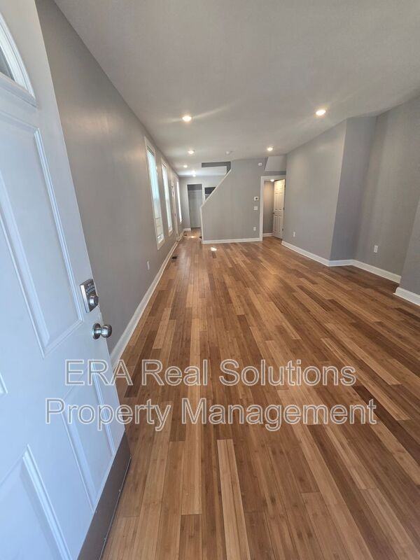 743 E Mound St - Photo 3 of 27