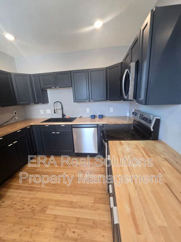 743 E Mound St - Photo 7 of 27