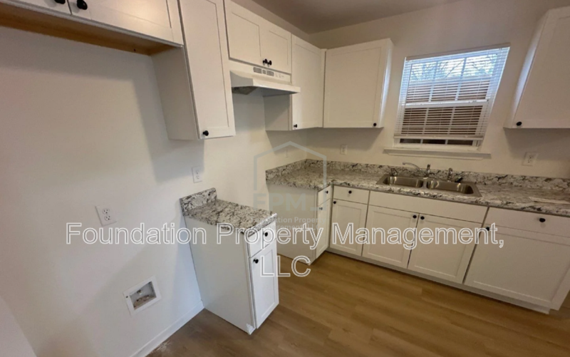 5006 Gill Rd - Photo 3 of 14