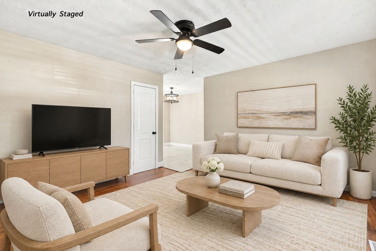 203 Juniper Dr - Photo 2 of 15