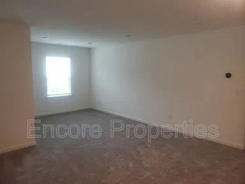 210 Summer Ranch Dr - Photo 4 of 13