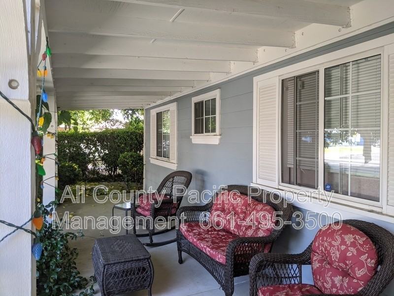 27254 Walnut Springs Ave - Photo 2 of 19