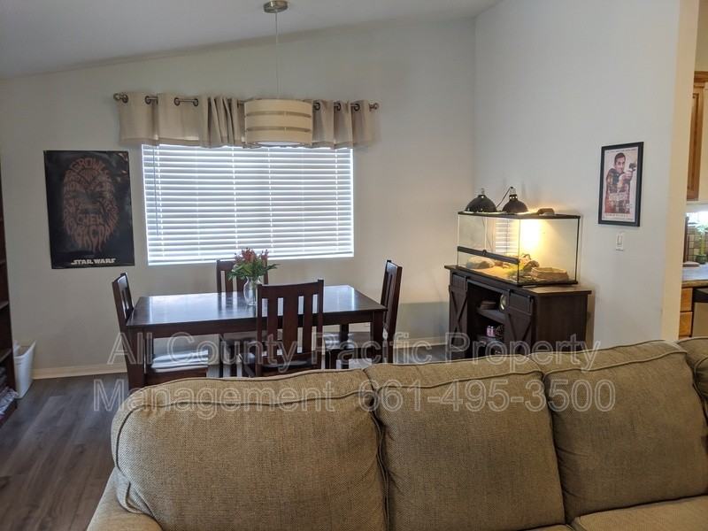 27254 Walnut Springs Ave - Photo 3 of 19