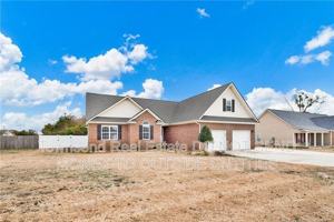 featured image of 3311 Auburn Dr