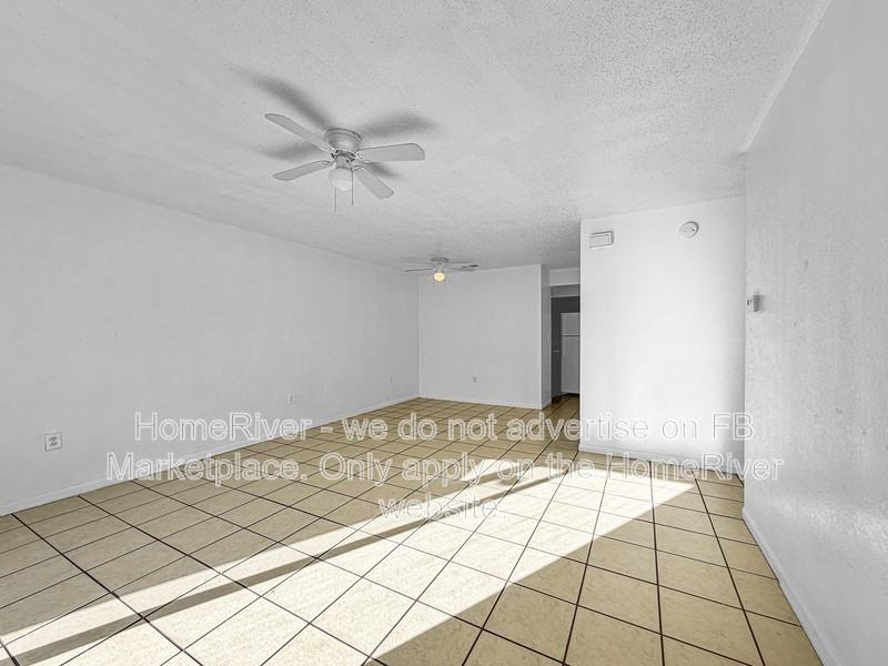 4126 Corsair Ave - Photo 5 of 20
