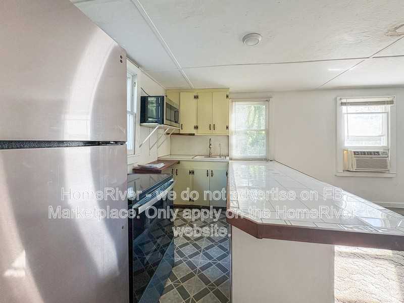 1710 Nw 29th Rd - Photo 3 of 26