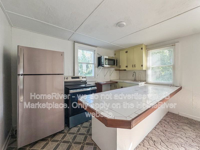 1710 Nw 29th Rd - Photo 4 of 26