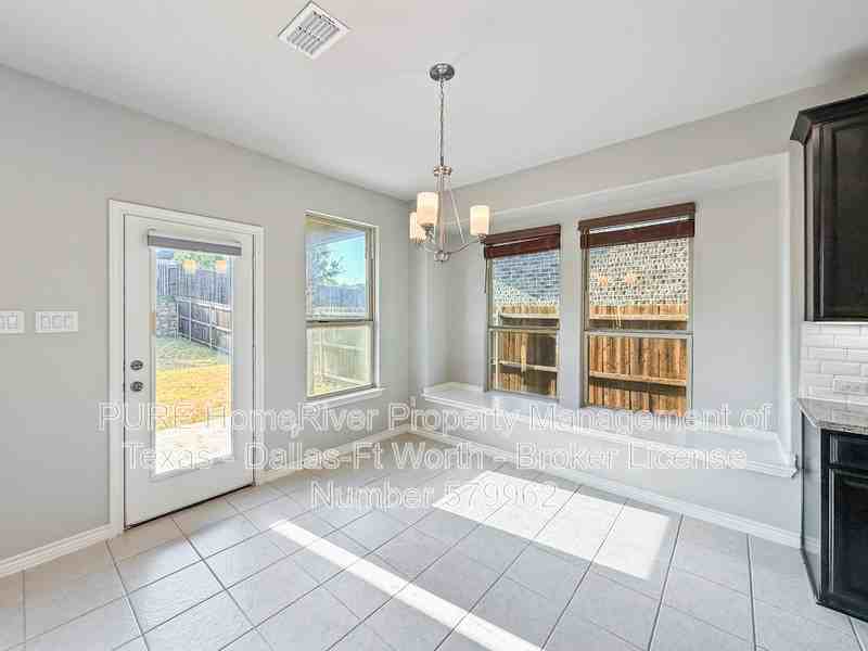 3604 Arroyo Trl - Photo 6 of 24