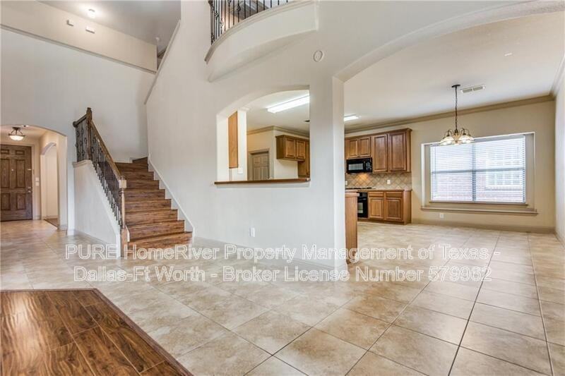 4529 Maidstone Way - Photo 7 of 31