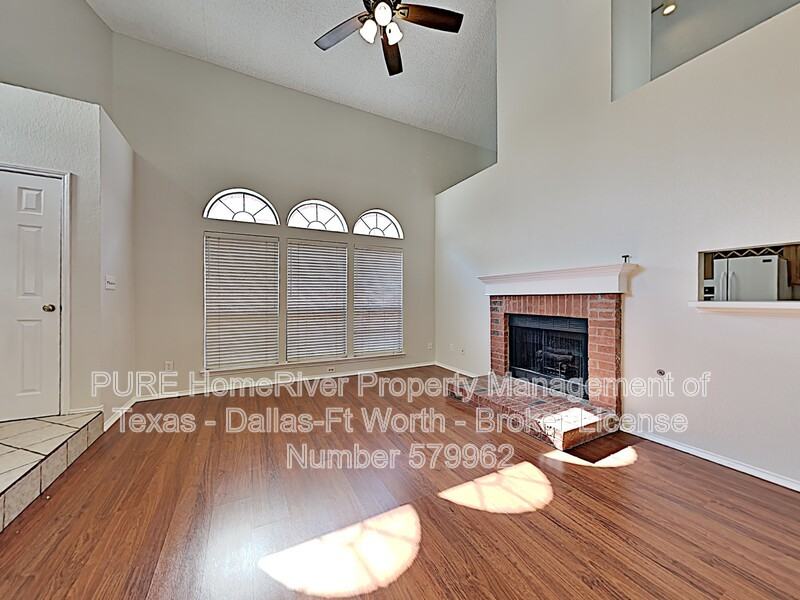 343 Alex Dr - Photo 2 of 15