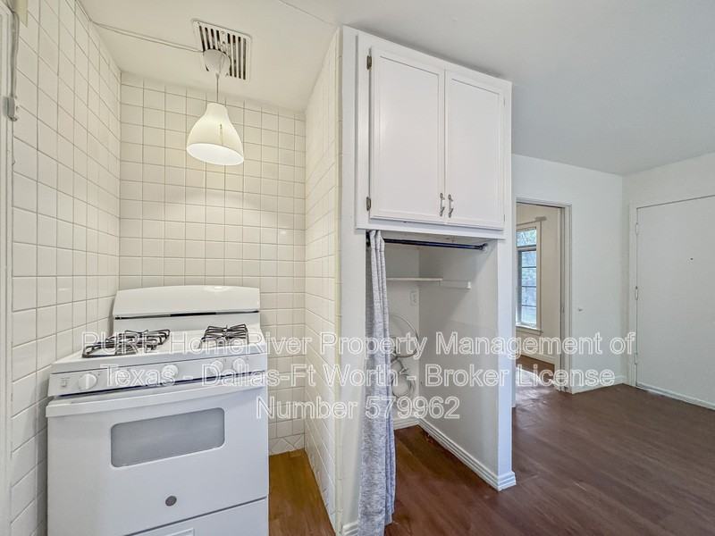 2627 Wynnewood Dr - Photo 6 of 23