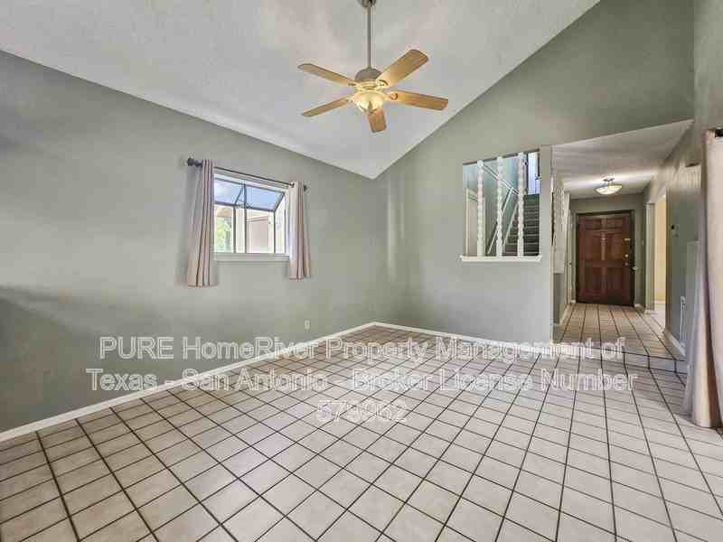 8823 Wellesley Manor Dr - Photo 7 of 23