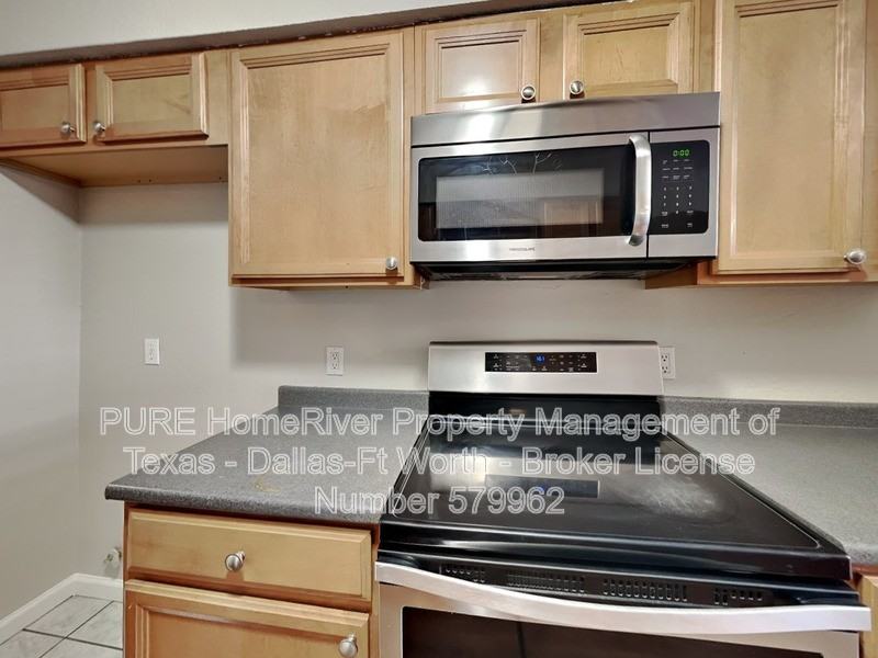 5223 Windy Meadow Dr - Photo 7 of 27