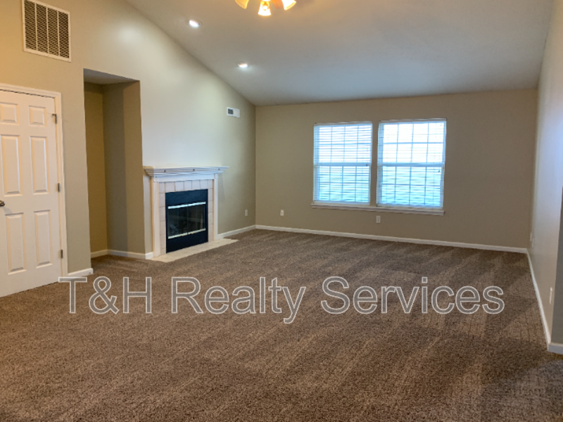 2643 Dawnlake Dr - Photo 5 of 24