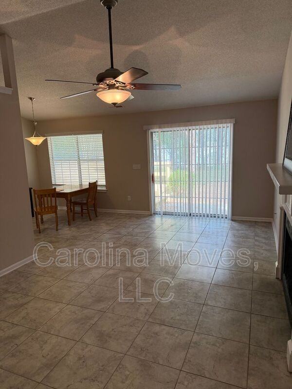 124 W Long Creek Ct - Photo 5 of 20