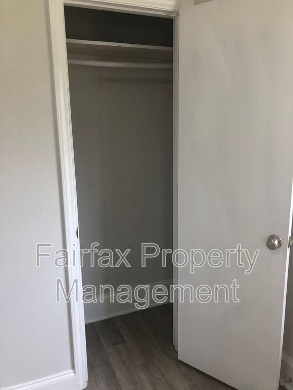 1118 Walnut St - Photo 6 of 16