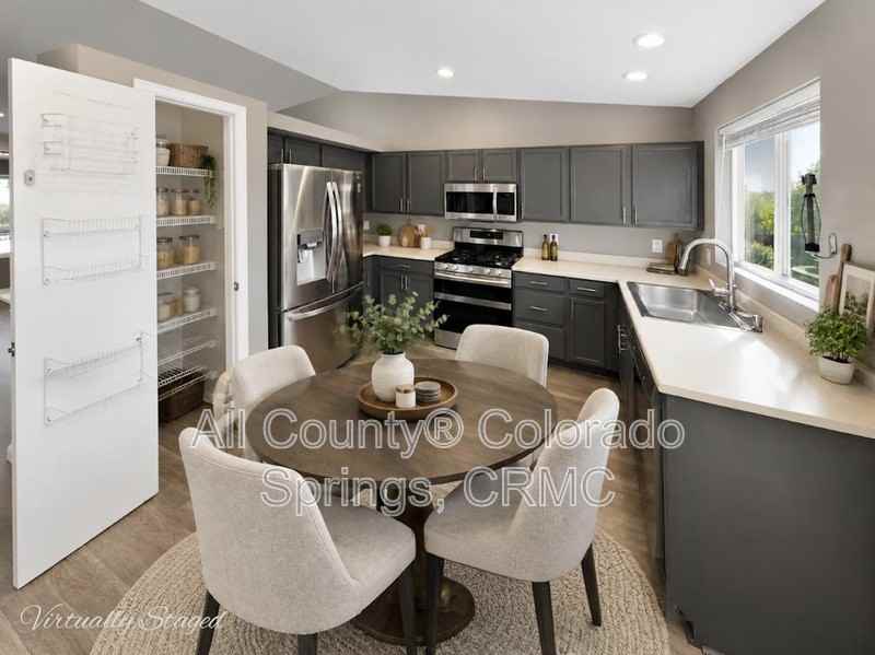 6160 Grand Mesa Dr - Photo 5 of 48