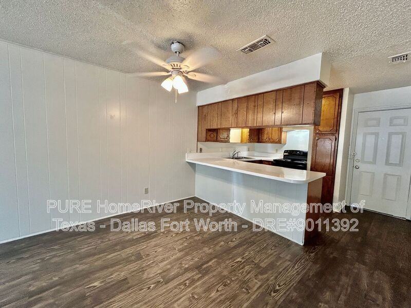 409 Cousins Ln - Photo 6 of 22