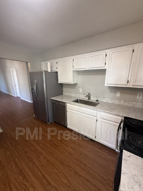 1402 Sycamore Ridge Ct - Photo 7 of 12