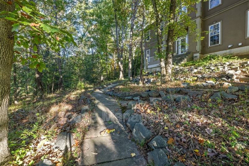47284 Grandview Pl - Photo 5 of 33