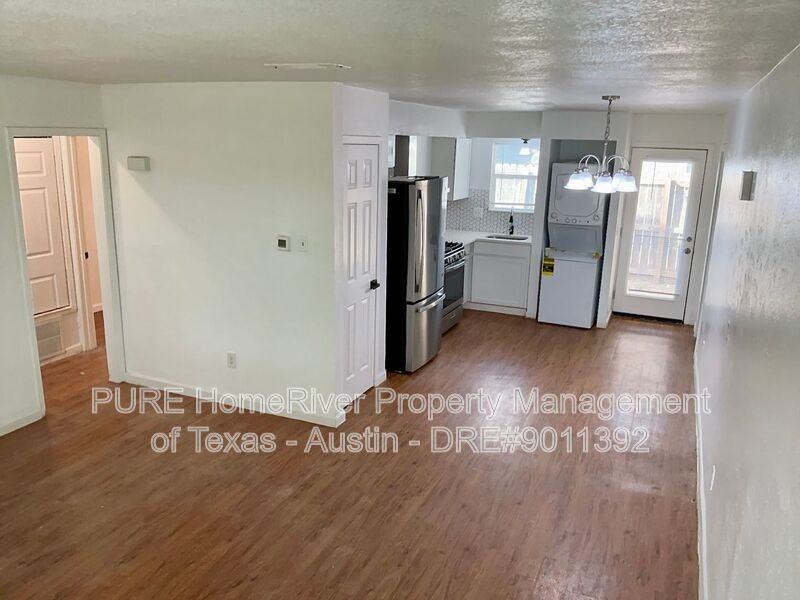 3413 Lynridge Dr #A - Photo 4 of 13