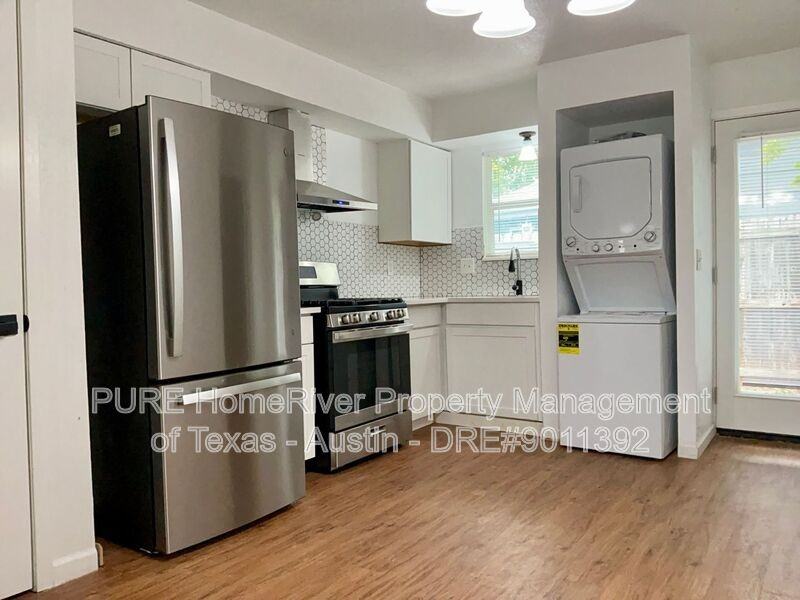 3413 Lynridge Dr #A - Photo 5 of 13
