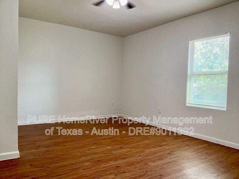 3413 Lynridge Dr #A - Photo 7 of 13