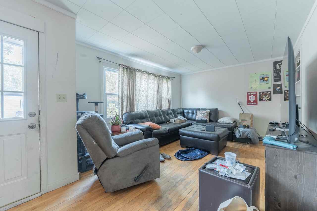 1600 E 2nd St - Photo 7 of 11