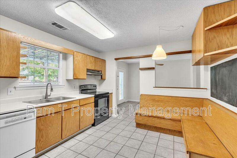 4 Gunpowder Ct - Photo 7 of 34