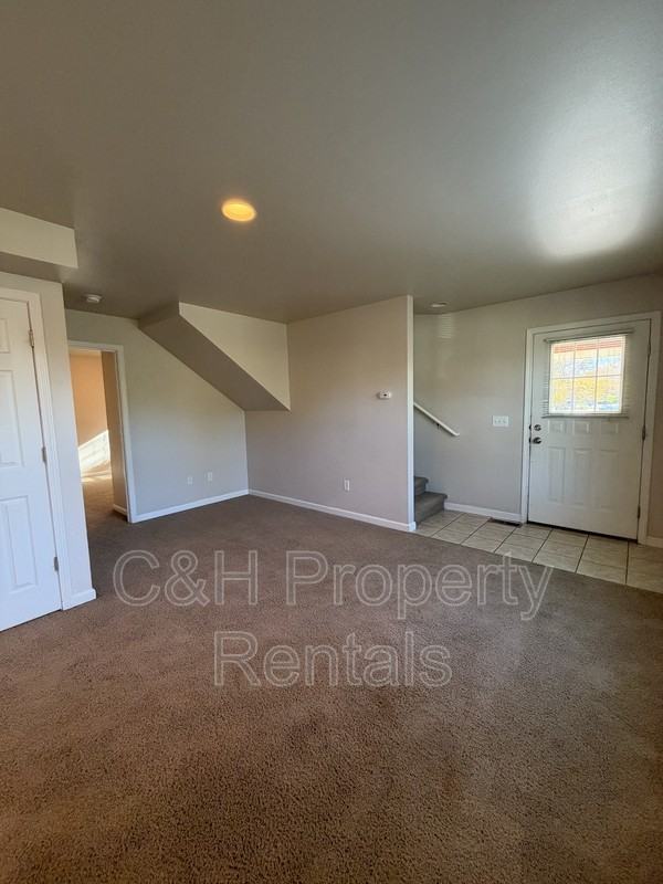 815 S 29th St - Photo 7 of 18