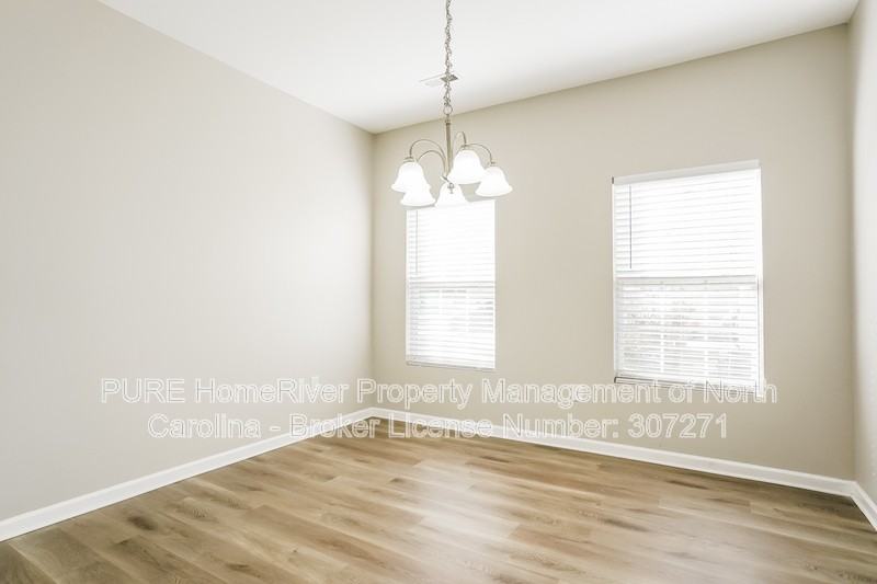 4607 Hoppers Dr - Photo 4 of 19