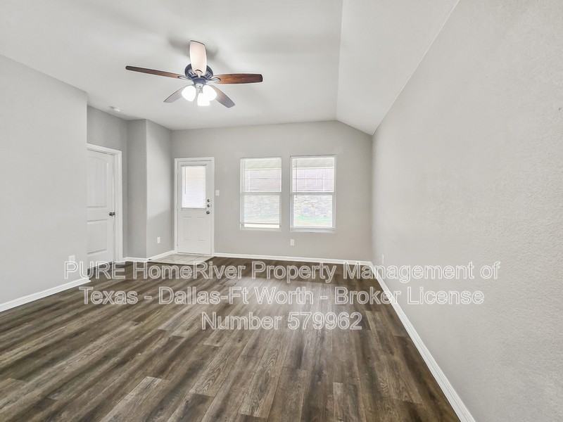 8441 Comanche Springs Dr - Photo 2 of 29