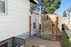 featured image of 516 E 6th St