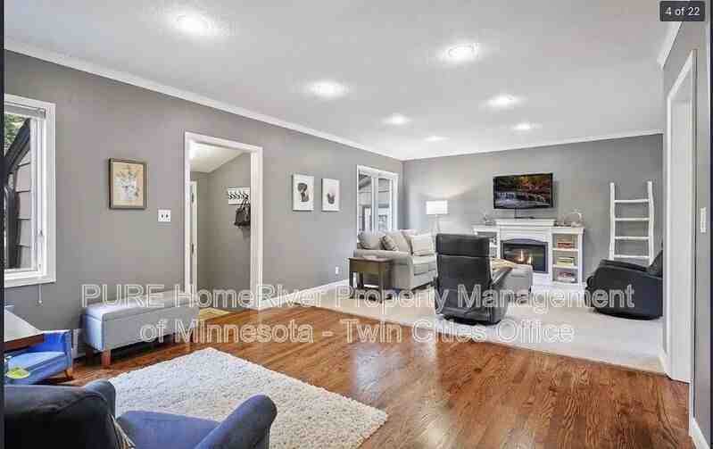 1642 Edgewood Ave S - Photo 6 of 23