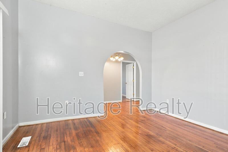 1007 Wray St - Photo 3 of 16