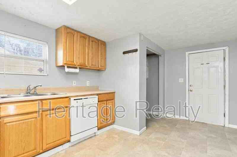 1007 Wray St - Photo 6 of 16