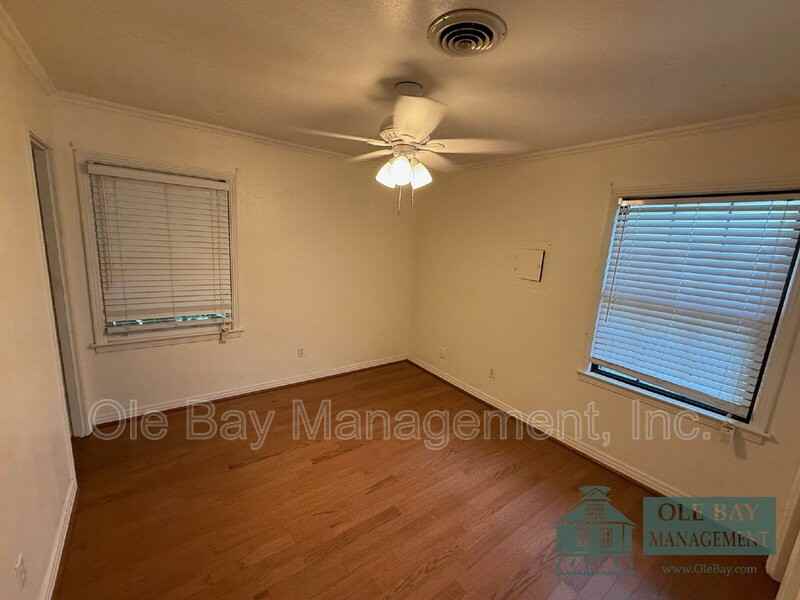 702 Ynestra Dr - Photo 6 of 6