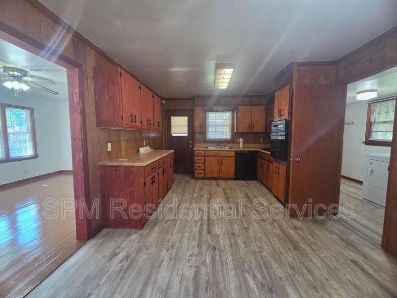 4209 Mcclelland Dr - Photo 4 of 19