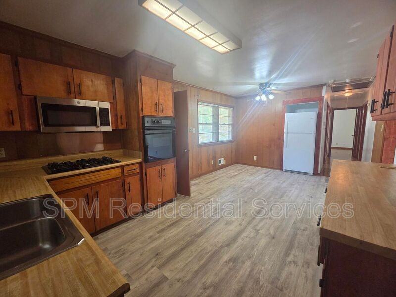 4209 Mcclelland Dr - Photo 5 of 19
