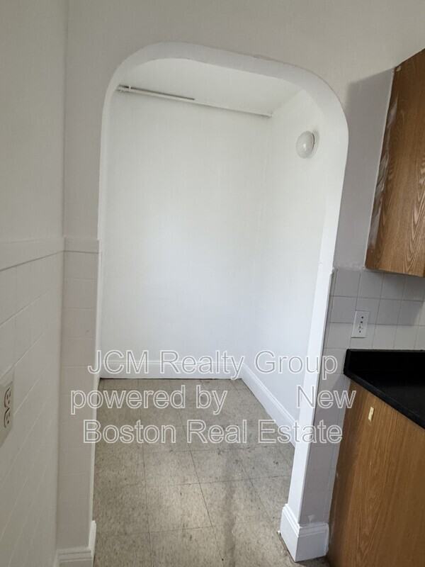135 Chesnut Street - Photo 6 of 11