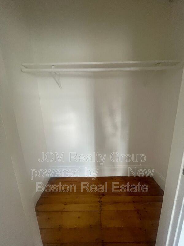 135 Chesnut Street - Photo 7 of 11