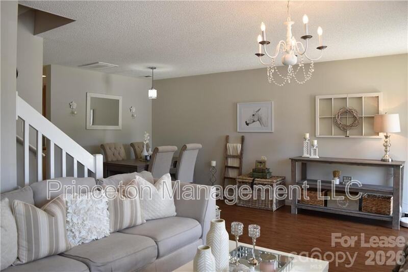 116 Mangum Cir - Photo 4 of 30